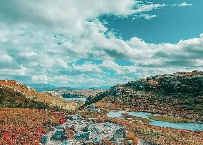Charming Overlooking Vegglifjell *
